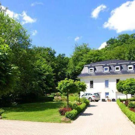 Ferienwohnung Weißes Haus am Kurpark, Fewo Waldblick Quedlinburg Exterior foto